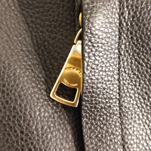 Coach Large Pebbled Leather Scout Hobo Bag - Picture 6 of 16